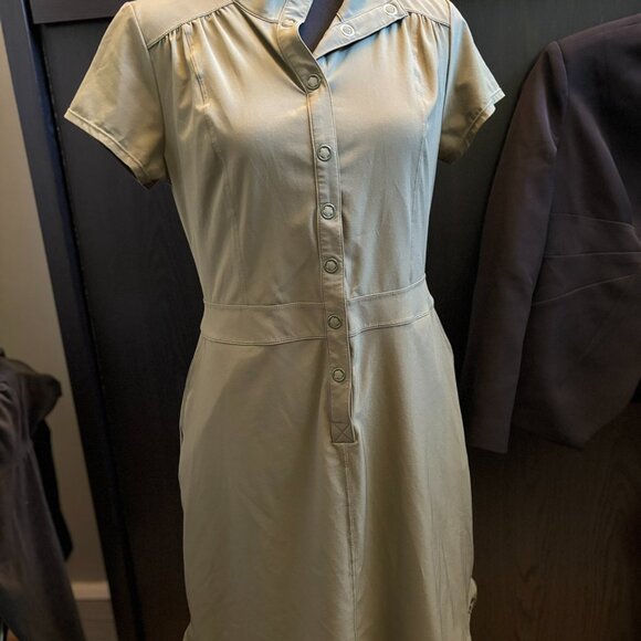 Short Sleeve PRANA snap front dress so cute!  Army Green - Picture 2 of 9